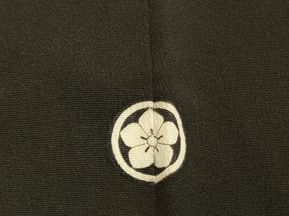 平和屋着物■豪華黒留袖　刺繍　飛鶴枝松文　金彩　正絹　逸品　DABA6555op