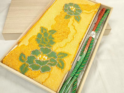 平和屋着物●和装小物　帯締め・帯揚げセット　振袖用　総絞り　舞花文　ラメ　組紐　金糸　逸品　未使用　DABA7139zzz