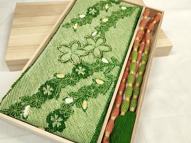 平和屋着物●和装小物　帯締め・帯揚げセット　振袖用　総絞り　枝垂れ花　金彩　丸ぐけ　金糸　逸品　未使用　DABA7140zzz