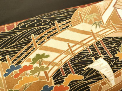 平和屋着物■豪華黒留袖　駒刺繍　渡橋風景文　金彩　正絹　逸品　DABA8739du