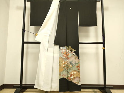 平和屋着物■豪華黒留袖　駒刺繍　草花文　金彩　正絹　逸品　DABA8780du