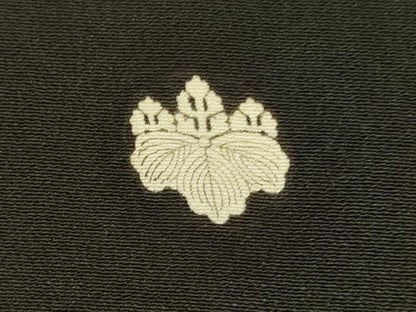 平和屋着物■豪華黒留袖　駒刺繍　扇花鳥文　金彩　正絹　逸品　DABA8807du