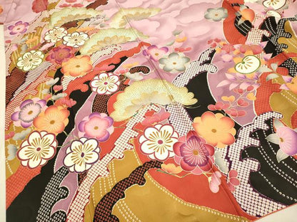 平和屋着物●紫綬褒章　巨匠『岩田専太郎』　振袖　駒刺繍　立波梅松文　暈し染め　金彩　正絹　逸品　DABA8887du