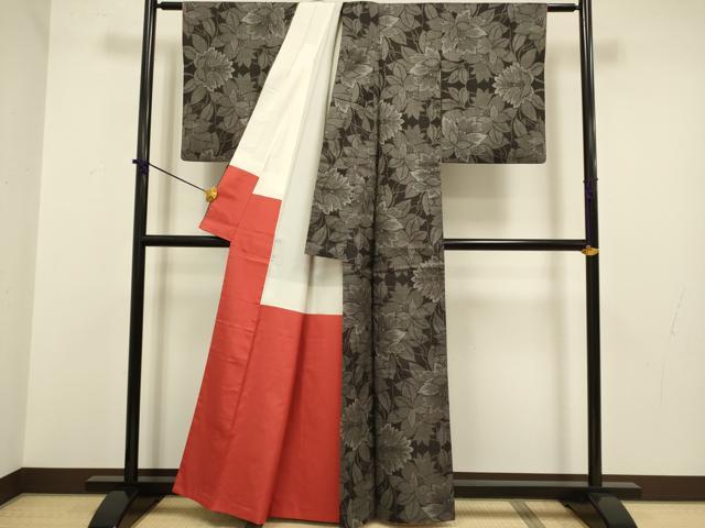 平和屋着物●本場大島紬 7マルキ 洋花文 正絹 逸品 DABA8956du