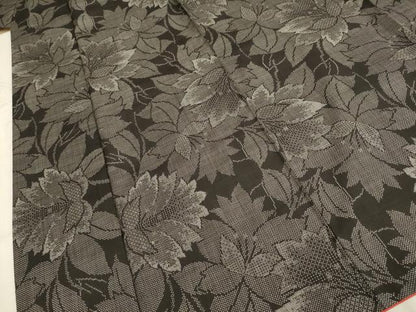 平和屋着物●本場大島紬 7マルキ 洋花文 正絹 逸品 DABA8956du