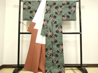 平和屋着物●本場大島紬 7マルキ 亀甲花文 正絹 逸品 DABA8960du