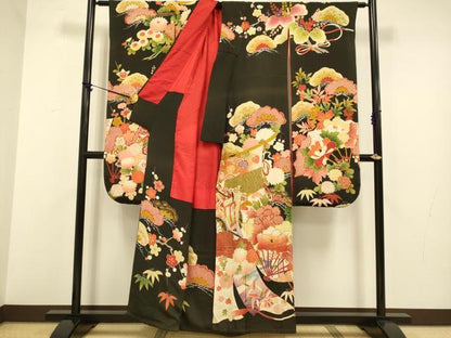 平和屋着物●アンティーク 大正ロマン 振袖 駒刺繍 御所車花文 黒地 金彩 正絹 逸品 DABA8984du