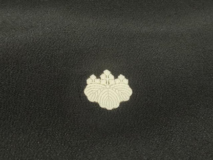 平和屋着物■豪華黒留袖　駒刺繍　飛鶴花文　金銀彩　正絹　逸品　DABA9382qa