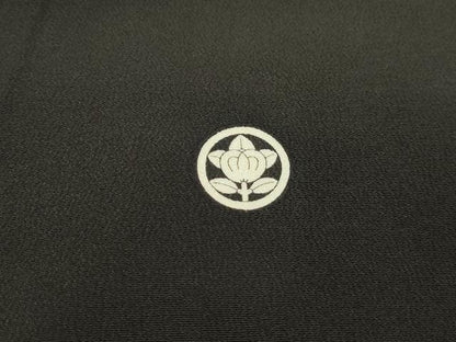 平和屋着物■豪華黒留袖　駒刺繍　御所車花文　金銀彩　正絹　逸品　DABA9401qa