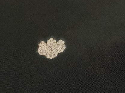 平和屋着物■豪華黒留袖　刺繍　尾長鳥花文　金銀彩　正絹　逸品　DABA9773sf