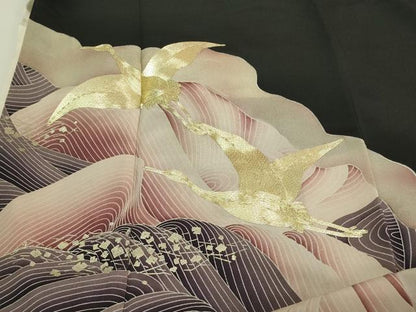平和屋着物■豪華黒留袖　駒刺繍　流水飛鶴文　金彩　正絹　逸品　DABA9792sf