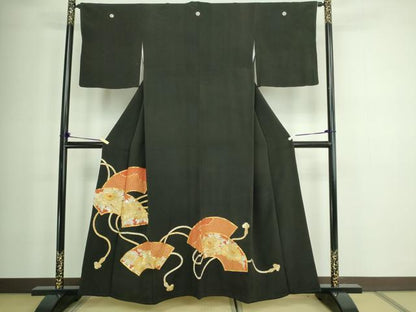 平和屋着物■豪華黒留袖　駒刺繍　地紙花文　金彩　正絹　逸品　DABA9840sf