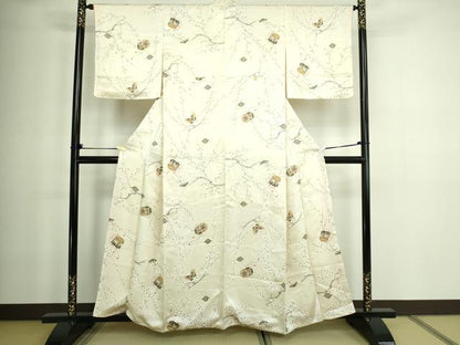 平和屋着物■上質な小紋 枝垂れ桜舞蝶文 金彩 正絹 逸品 DABA9841sf