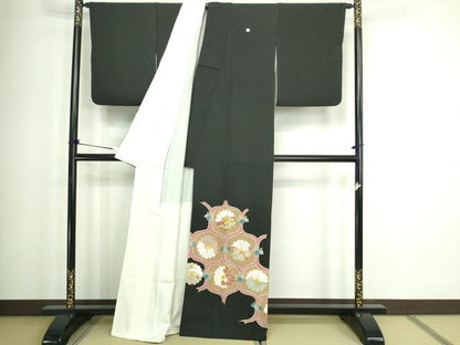 平和屋着物■豪華黒留袖 駒刺繍 舞花文 金彩 正絹 逸品 DABA9896sf