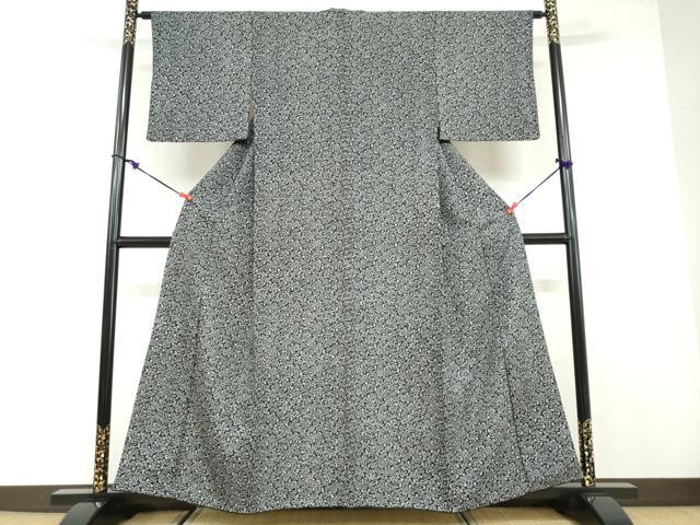 平和屋着物●上質な小紋　松文　松ぼっくり　黒地　正絹　逸品　DABB0080ud