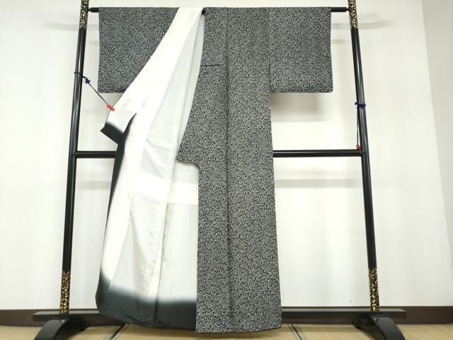 平和屋着物●上質な小紋　松文　松ぼっくり　黒地　正絹　逸品　DABB0080ud