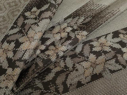 平和屋着物●本場大島紬 9マルキ 横段草花文 正絹 逸品 DABB0343ud