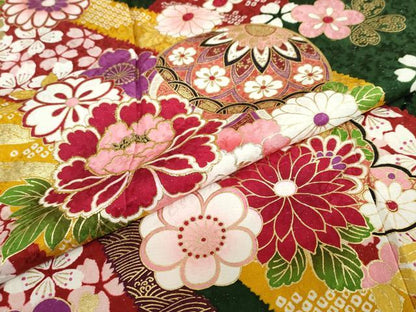平和屋着物●豪華振袖 刺繍 熨斗手毬草花文 金彩 銀通し地 正絹 逸品 DABB0353ud