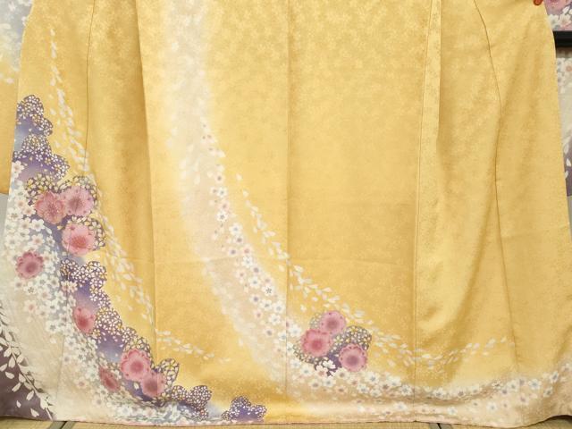 平和屋着物●豪華振袖 駒刺繍 舞桜文 金彩 金通し地 正絹 逸品 DABB0361ud