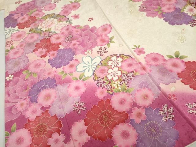 平和屋着物●豪華振袖 駒刺繍 雪輪草花文 暈し染め 金彩 正絹 逸品 DABB0362ud