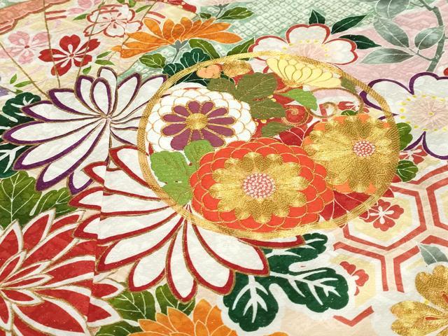 平和屋着物●豪華振袖 駒刺繍 扇面草花丸文 銀通し地 正絹 逸品 DABB0363ud