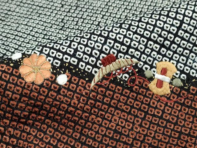 平和屋着物●訪問着 総絞り 駒刺繍 宝尽くし草花文 黒地 金彩 正絹 逸品 DABB0526ud