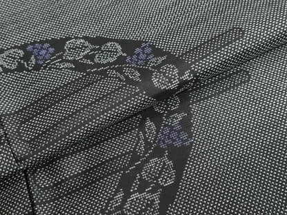 平和屋着物●本場大島紬 9マルキ 葡萄蔦の葉文 正絹 逸品 DABB0565ud