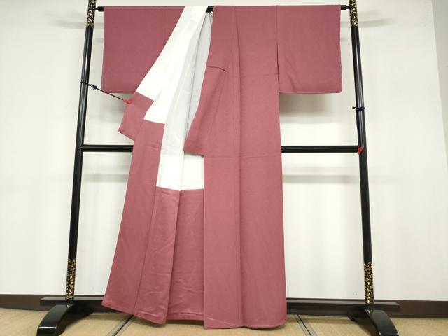 平和屋着物●上質な色無地 作家物 本草木染 紋意匠 浅蘇芳色 正絹 逸品 未使用 DABB0705ud
