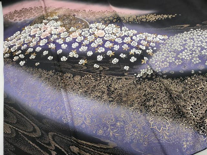 平和屋着物●ブライダルファッションデザイナー・桂由美 黒留袖 刺繍 地紙流水草花文 暈し染め 金銀彩 正絹 逸品 DABB0754ud