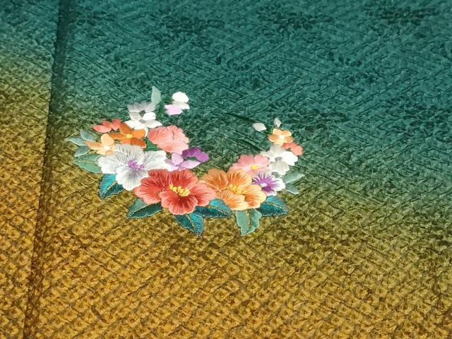 平和屋着物●豪華振袖 総絞り 刺繍 草花文 暈し染め 正絹 逸品 DABB0786ud