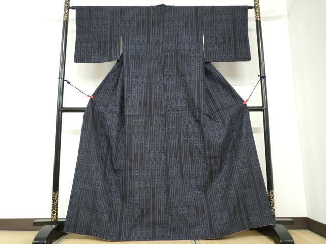 平和屋着物●本場結城紬　重要無形文化財　100亀甲　抽象文様　三越扱い　正絹　逸品　DABB0845ud