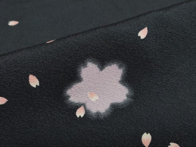 平和屋着物●上質な小紋 舞桜文 蛍暈し 黒地 正絹 逸品 DABB0853ud