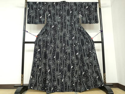 平和屋着物●上質な小紋　絞り　舞梅文　黒地　正絹　逸品　DABB0927ud
