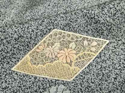 平和屋着物●中国三大刺繍　スワトウ刺繍　汕頭刺繍　訪問着　菱草花文　たたき染め　黒地　金彩　正絹　逸品　DABB0947ud