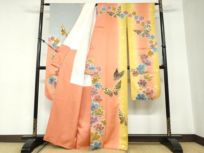 平和屋着物●豪華振袖　駒刺繍　花蝶文　金彩　正絹　逸品　DABB0996ud