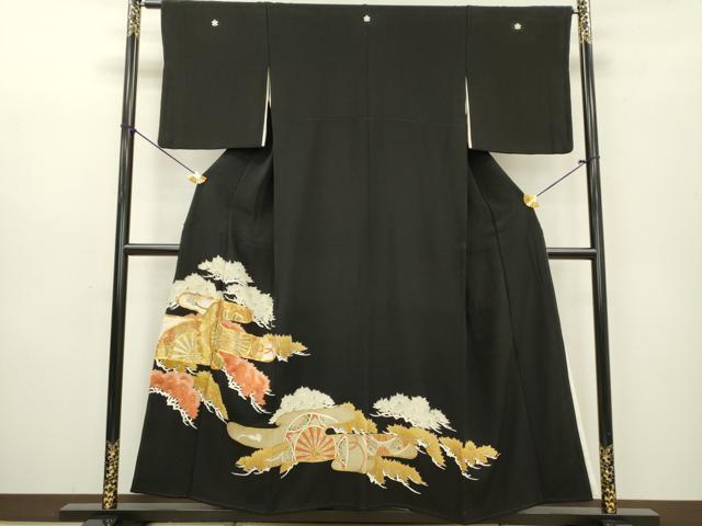 平和屋着物▼豪華黒留袖　駒刺繍　源氏車霞花松文　金彩　正絹　逸品　DABB1183fe