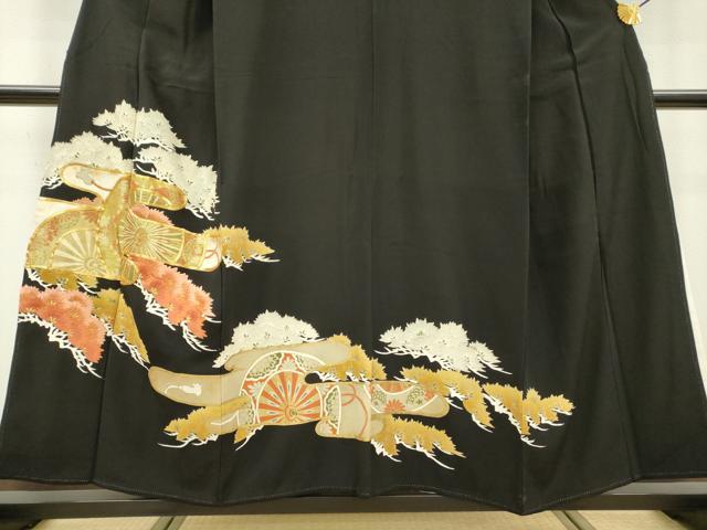 平和屋着物▼豪華黒留袖　駒刺繍　源氏車霞花松文　金彩　正絹　逸品　DABB1183fe
