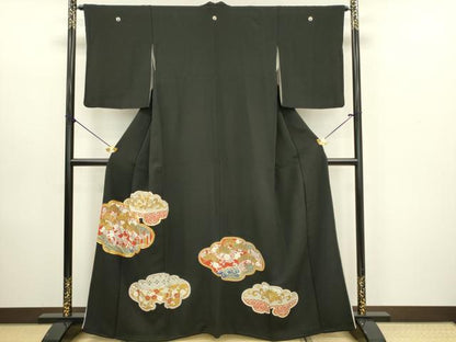 平和屋着物■豪華黒留袖　駒刺繍　梅　松　正絹　逸品　DABB2857qp