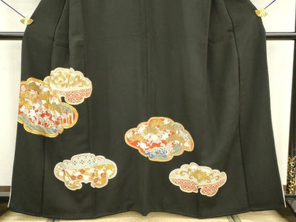 平和屋着物■豪華黒留袖　駒刺繍　梅　松　正絹　逸品　DABB2857qp