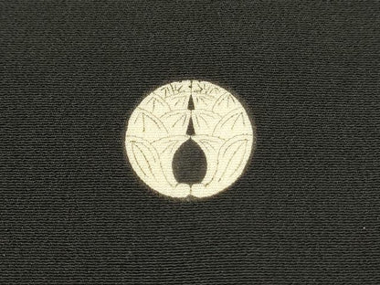 平和屋着物■豪華黒留袖　駒刺繍　梅　松　正絹　逸品　DABB2857qp