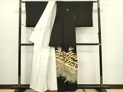 平和屋着物■豪華黒留袖　作家物　駒刺繍　笹竹花文　金彩　正絹　逸品　DABB2865qp