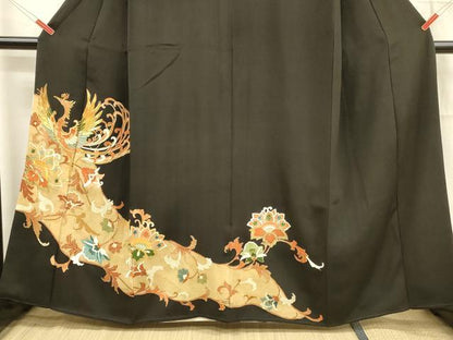 平和屋着物■豪華黒留袖　駒刺繍　鳳凰更紗花文　金彩　正絹　逸品　DABB3373cm