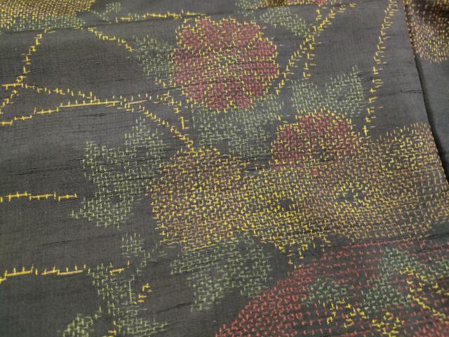 平和屋着物■上質な紬　草花文　黒地　正絹　逸品　DABB3419cm