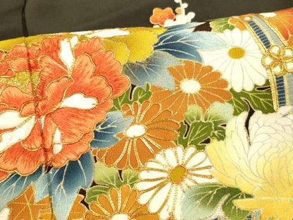 平和屋着物■豪華黒留袖　駒刺繍　流水草花文　松竹梅　金彩　正絹　逸品　DABB3662cm
