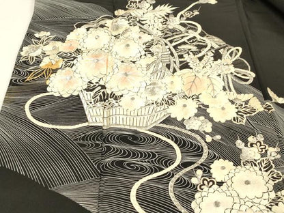 平和屋着物■豪華黒留袖　駒刺繍　流水飾花文　銀彩　正絹　逸品　DABB3878cm