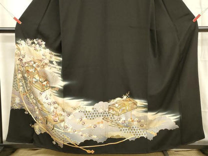 平和屋着物■豪華黒留袖　宝尽くし飛鶴文箱枝花文　暈し染め　金彩　正絹　逸品　DABB3888cm