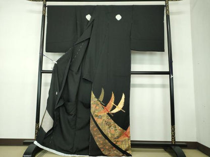 平和屋着物●豪華黒留袖 作家物 駒刺繍 飛鶴雪輪花文 金彩 仮絵羽 正絹 逸品 未使用 DABB4411ps