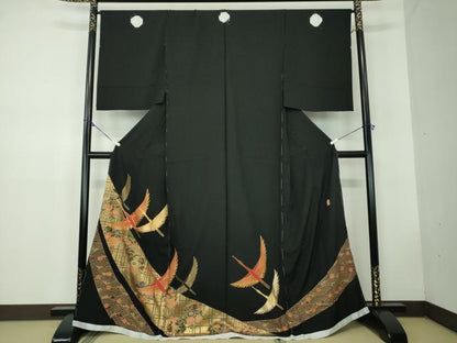 平和屋着物●豪華黒留袖 作家物 駒刺繍 飛鶴雪輪花文 金彩 仮絵羽 正絹 逸品 未使用 DABB4411ps