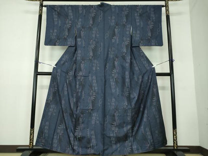 平和屋着物●本場大島紬 9マルキ 総絣 流水草花文 正絹 逸品 DABB4430ps