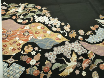 平和屋着物●創業460年・千總　黒留袖　刺繍　宝尽くし飛鶴文　金彩　三越扱い　正絹　逸品　DABB4715ps